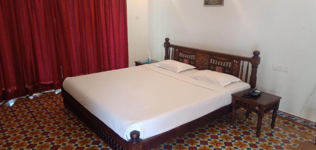 Thappa Garden Hotell Karaikudi Exteriör bild